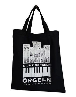 Mehr über den Artikel erfahren Taschen, Shirts und Pfeifen